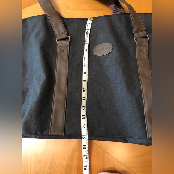 Bella Russo unisex duffle bag. - Picture 4 of 5